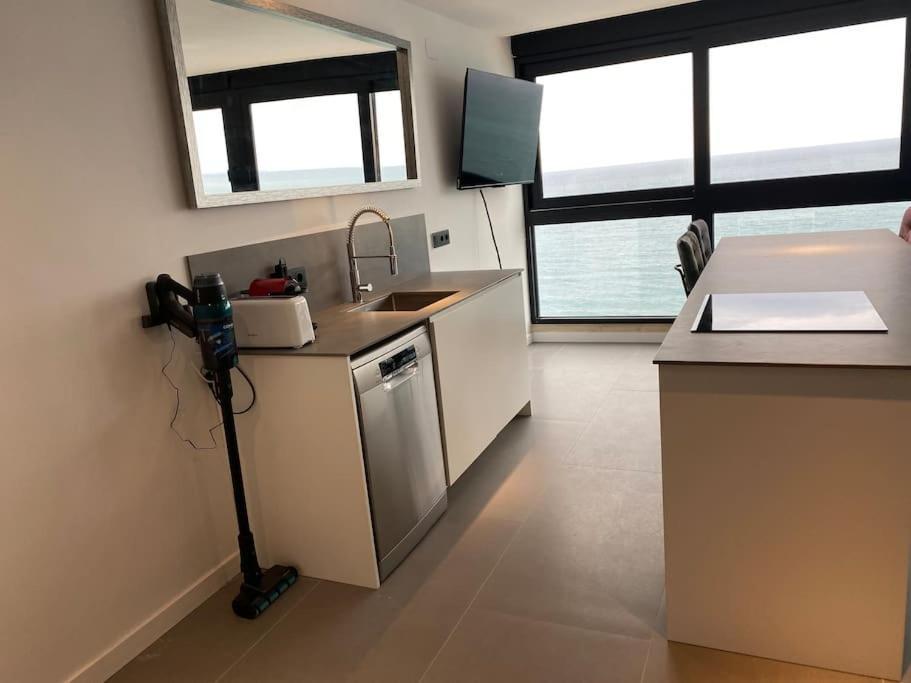 Estupendo Apartamento En Planta 23 Primera Linea Benidorm Exterior foto